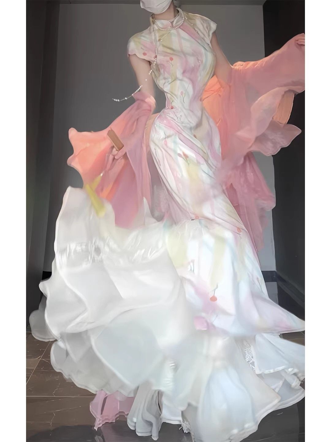 Floral Summer Dress - ชุดกี่เพ้าสไตล์จีนสมัยใหม่ลายดอกไม้ปรับปรุงใหม่ ดีไซน์หรูหราและมีสไตล์ ชุดเข้ารูปสวยงามสำหรับฤดูร้อนปี 2026