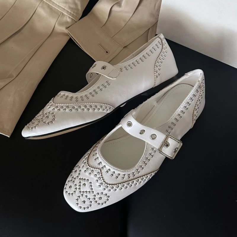 รองเท้าส้นแบนแบบมารี่เจน ดีไซน - Women Fashion Brand บทวิจารณ์และราคา