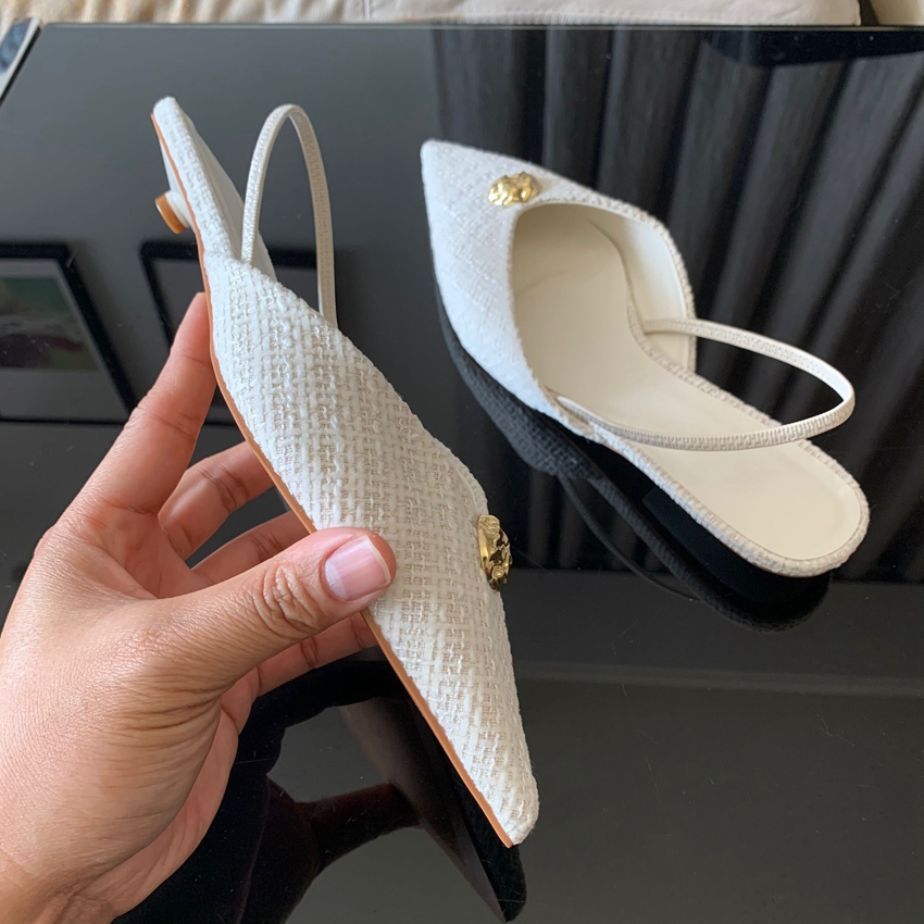 รองเท้าส้นเตี้ยแบบสวม รุ่นใหม่ - Women Fashion Brand บทวิจารณ์และราคา